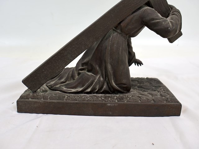 Christus met kruis - afbeelding 7 van  10