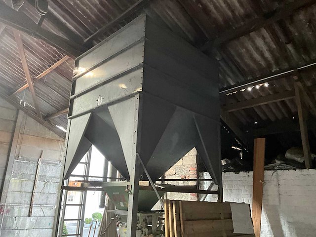 Chronos voedersilo met weeg-doseerunit - afbeelding 6 van  6