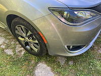 Chrysler - pacifica - crew cab lichte vracht limited full option - 2017 - afbeelding 6 van  54