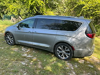Chrysler - pacifica - crew cab lichte vracht limited full option - 2017 - afbeelding 53 van  54
