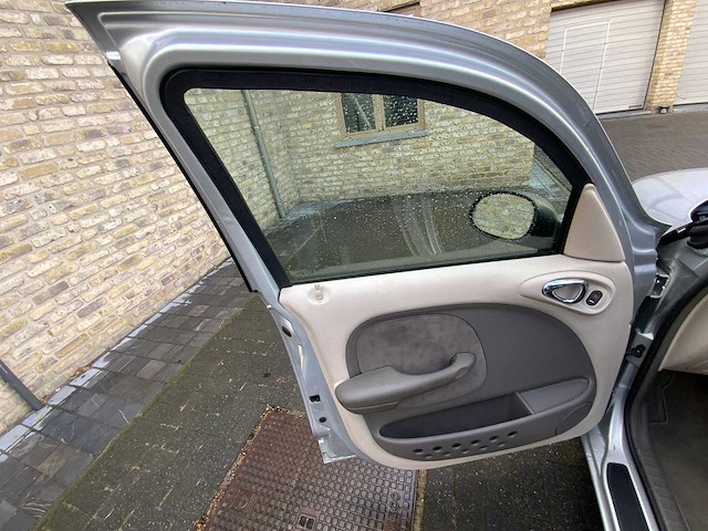 Chrysler - pt cruiser - car - 2000 - afbeelding 5 van  27