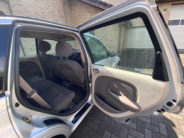 Chrysler - pt cruiser - car - 2000 - afbeelding 13 van  27