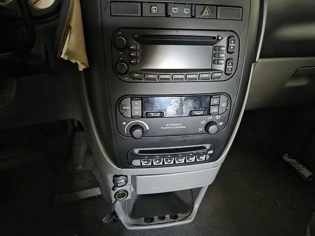 Chrysler voyager - afbeelding 11 van  26