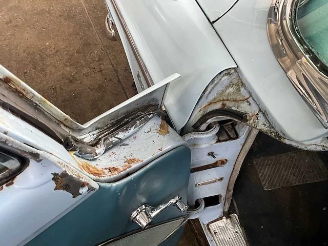 Chrysler windsor oldtimer - afbeelding 35 van  49