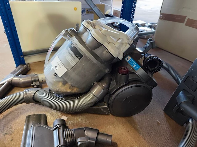 Cilinderstofzuiger dyson dc19 (gebruikt en getest) - afbeelding 2 van  4