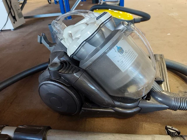Cilinderstofzuiger dyson dc19 (gebruikt en getest) - afbeelding 4 van  4