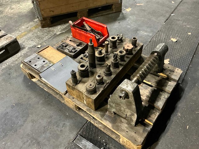 Cincinnati toolmaster vertikale freesmachine - afbeelding 2 van  15