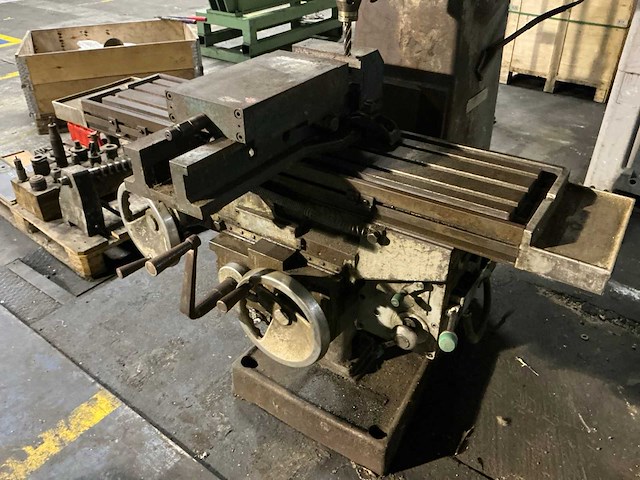 Cincinnati toolmaster vertikale freesmachine - afbeelding 12 van  15