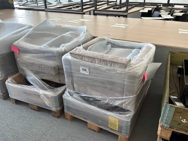 Cinemazetels met tussentafel (4x) - afbeelding 1 van  4