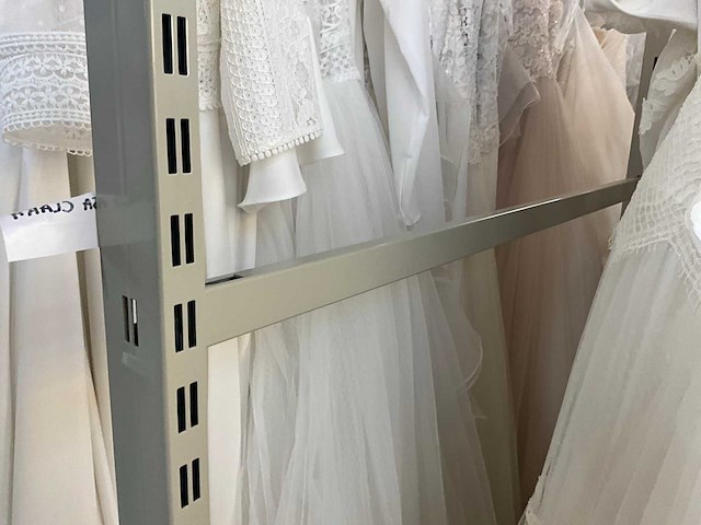 Circa 11,50 lopende meter hoge modulaire winkelrekken - afbeelding 4 van  15