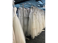 Circa 11,50 lopende meter hoge modulaire winkelrekken - afbeelding 15 van  15