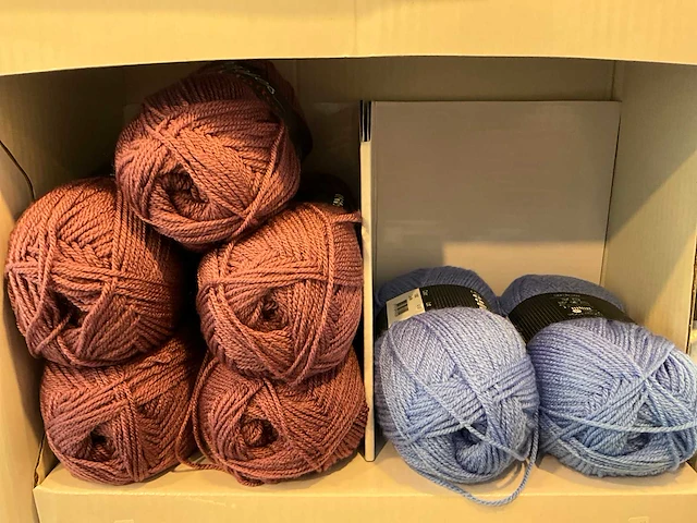 Circa 127 scheepjes color craft anti piling diverse brei en haakgarens - afbeelding 20 van  20
