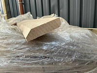 Circa 225 meter plinten (eik) - afbeelding 4 van  5