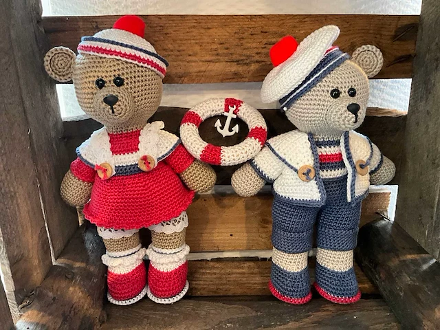 Circa 61 gehaakte poppen & knuffels - afbeelding 7 van  17