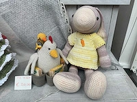 Circa 61 gehaakte poppen & knuffels - afbeelding 14 van  17