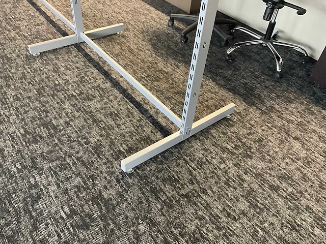 Circa 70 lopende meter modulaire winkelrekken - afbeelding 27 van  32