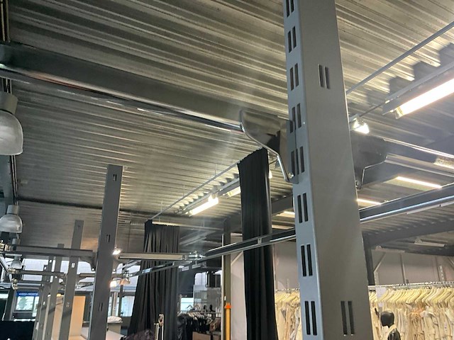 Circa 70 lopende meter modulaire winkelrekken - afbeelding 32 van  32