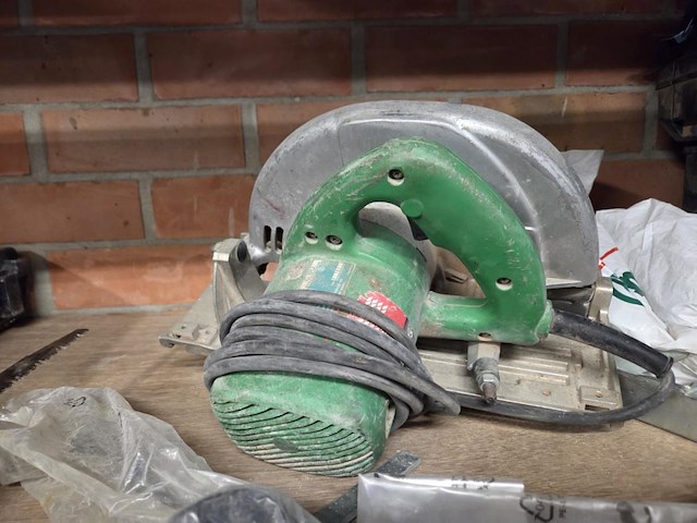 Circkelzaagmachine hitatchi c9u - afbeelding 2 van  4