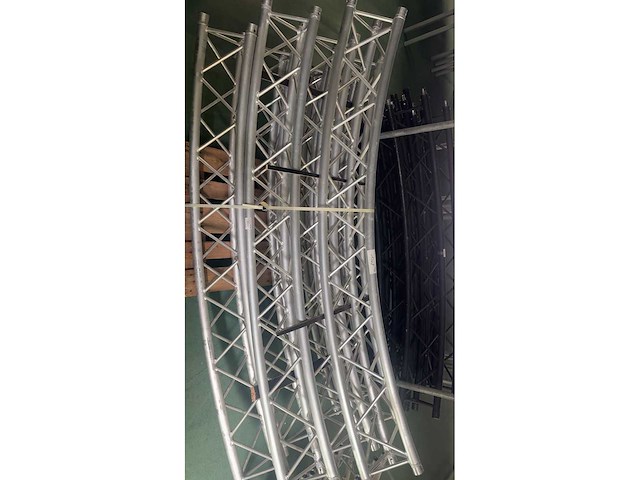 Circle truss d:600 cm - afbeelding 1 van  1