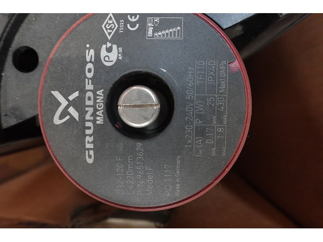 Circulatiepomp grundfos - afbeelding 2 van  3