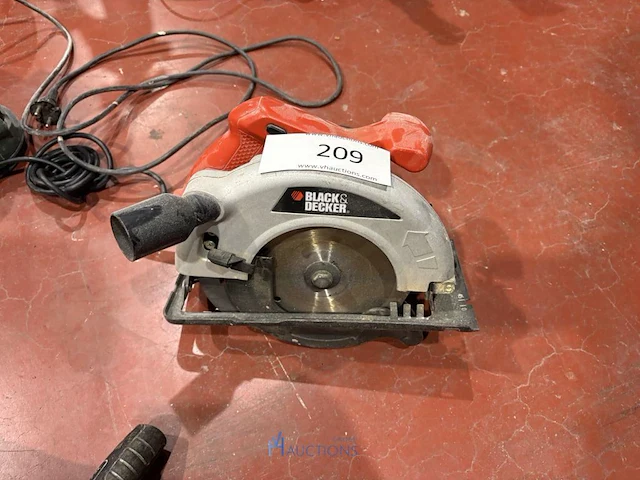 Cirkelzaag black & decker - afbeelding 1 van  4