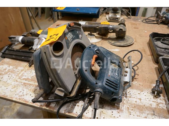 Cirkelzaag en decoupeerzaag black & decker - afbeelding 1 van  3