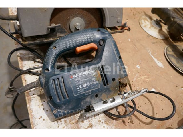 Cirkelzaag en decoupeerzaag black & decker - afbeelding 2 van  3