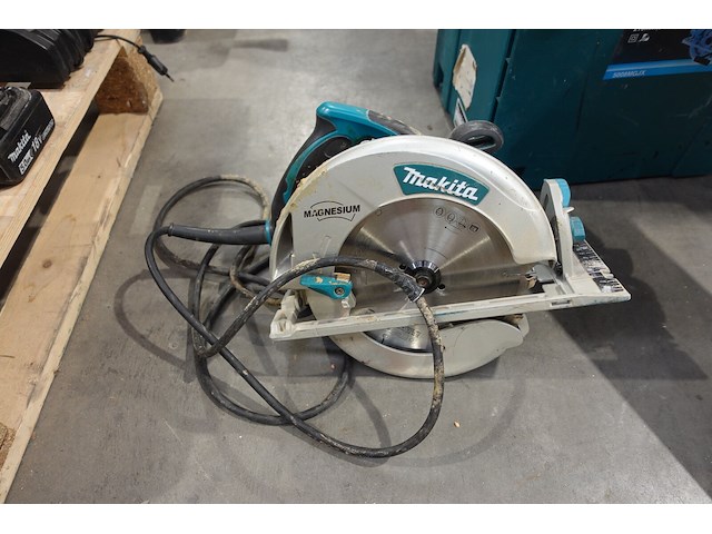 Cirkelzaag + geleidingslat makita - afbeelding 2 van  5