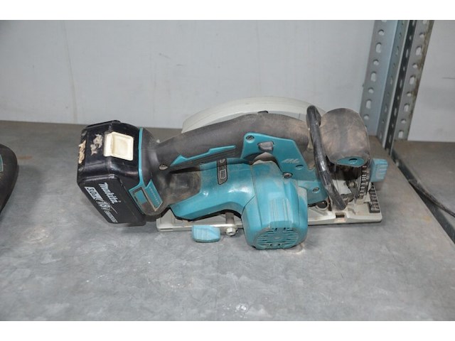 Cirkelzaag makita dhs 680 op accu met 1 accu (11,15) - afbeelding 2 van  6