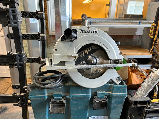 Cirkelzaag makita - afbeelding 1 van  6