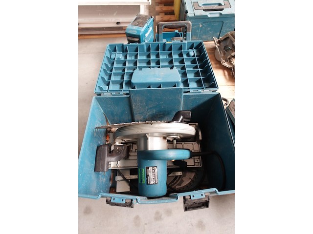 Cirkelzaag makita - afbeelding 1 van  6