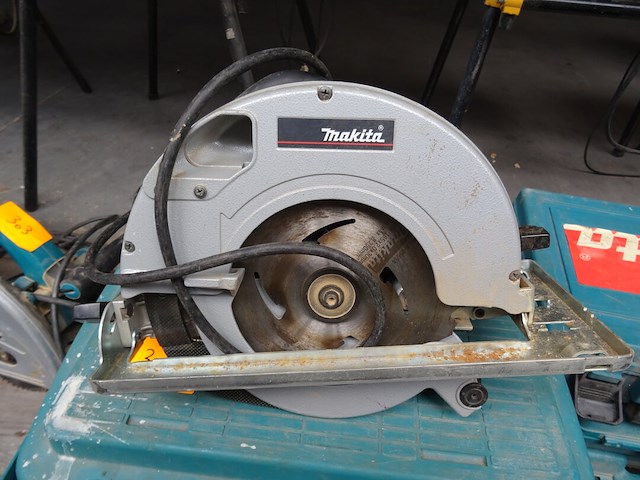 Cirkelzaag makita - afbeelding 1 van  4