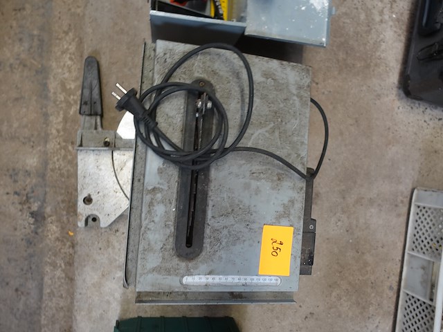 Cirkelzaag (na te zien!) - afbeelding 1 van  5