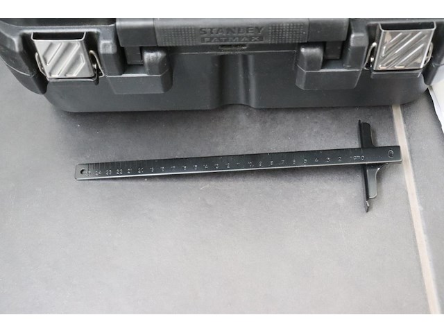 Cirkelzaag stanley fatmax fme301 - afbeelding 5 van  6
