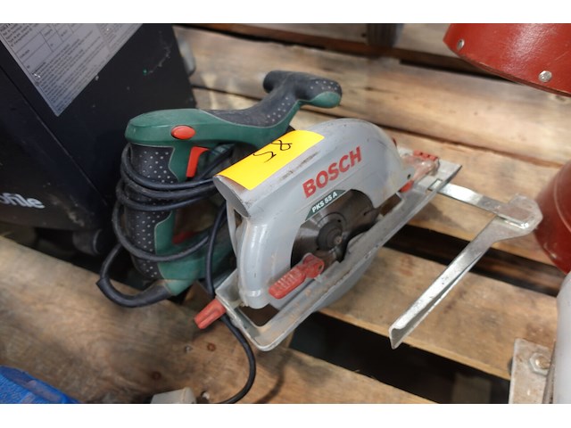 Cirkelzaagmachine bosch - afbeelding 1 van  4