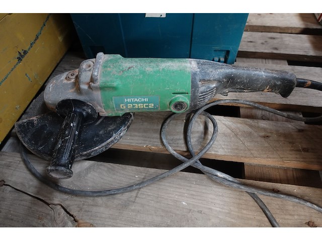 Cirkelzaagmachine makita + haakse slijper hitachi - afbeelding 2 van  5