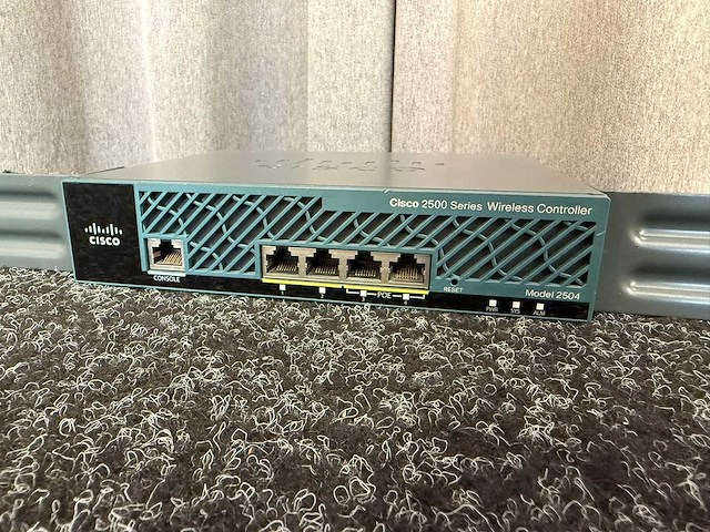 Cisco 2500 serie - draadloze controller - afbeelding 2 van  2