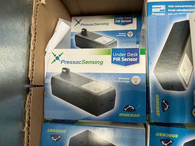 Cisco / freecom / pressac partij computeronderdelen in metalen kast - afbeelding 9 van  9