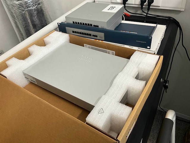 Cisco meraki switches (3x) - afbeelding 3 van  7