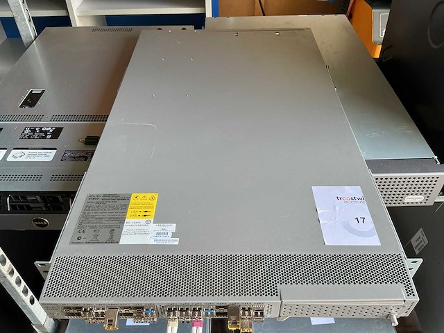 Cisco nexus n5k-c5548up server - afbeelding 1 van  3