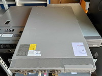 Cisco nexus n5k-c5548up server - afbeelding 1 van  3