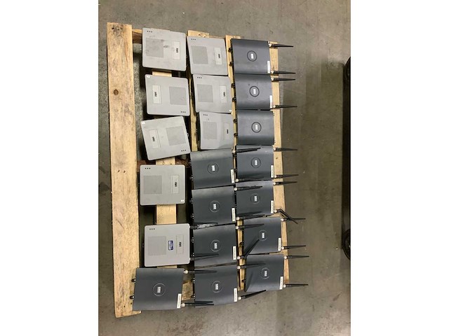 Cisco systems - modem - afbeelding 1 van  3