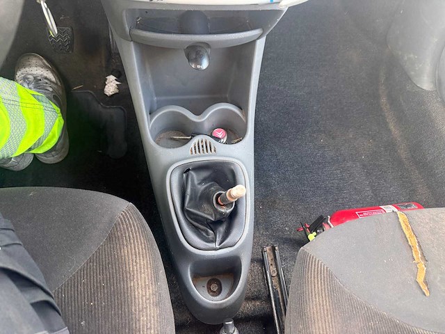 Citroen - 2008 - c1 - personenauto - afbeelding 8 van  18