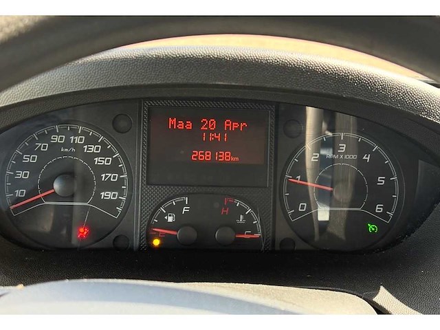 Citroen - 2015 - jumper - personenauto - afbeelding 2 van  7