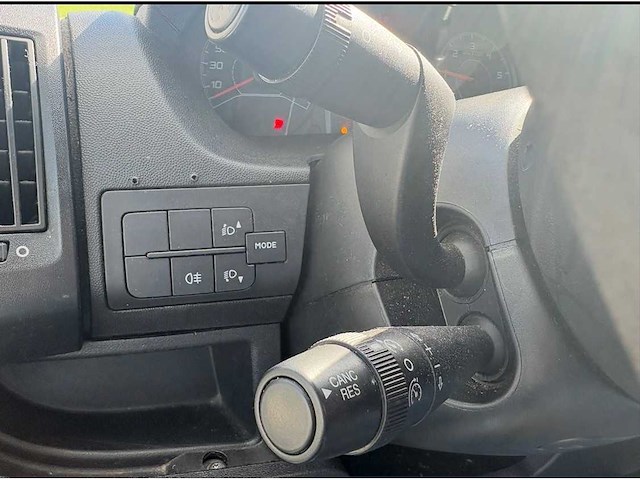 Citroen - 2015 - jumper - personenauto - afbeelding 2 van  11