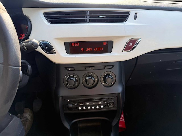 Citroen - 2016 - c3 - personenauto - afbeelding 8 van  19