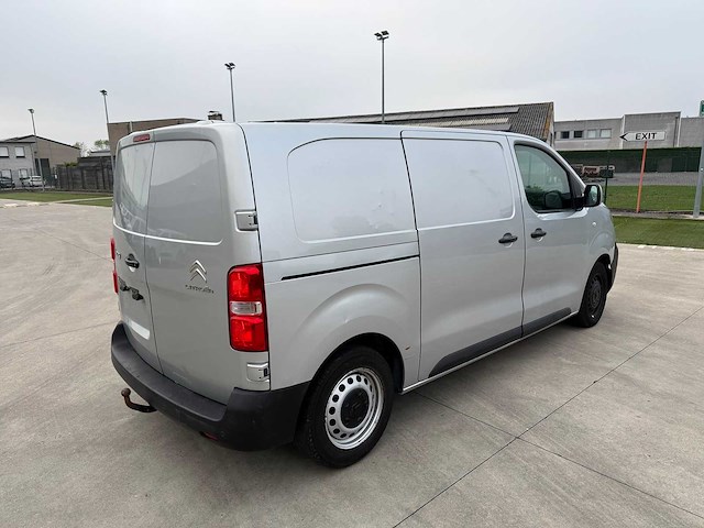 Citroen - 2018 - jumpy - bestelwagen - personenauto - afbeelding 2 van  6