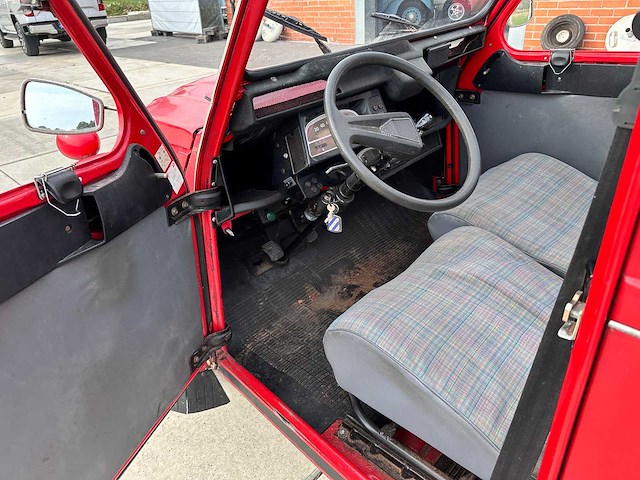 Citroen - 2cv6 club - oldtimer - afbeelding 30 van  39