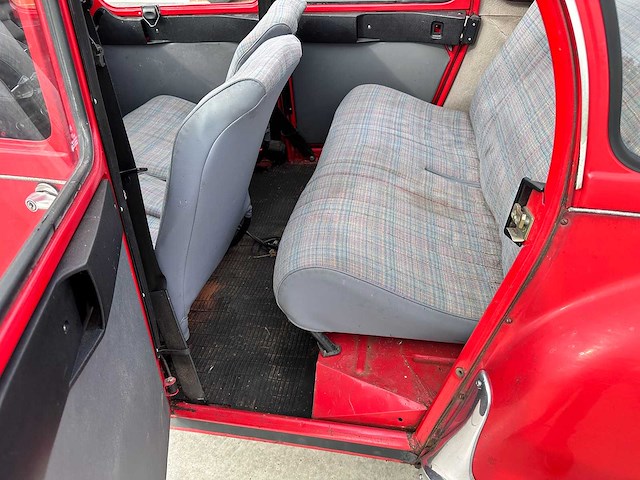Citroen - 2cv6 club - oldtimer - afbeelding 31 van  39
