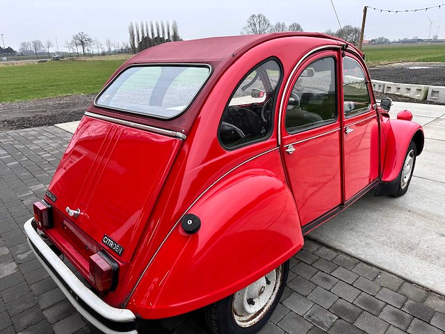 Citroen - 2cv6 club - oldtimer - afbeelding 13 van  16